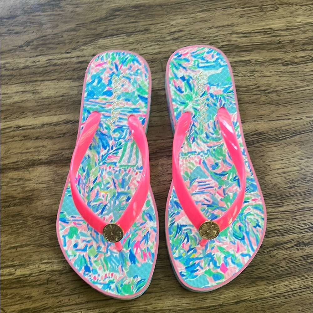 Lilly Pulitzer Colorful Flip Flops with Pink Straps Size 5/6 NWT